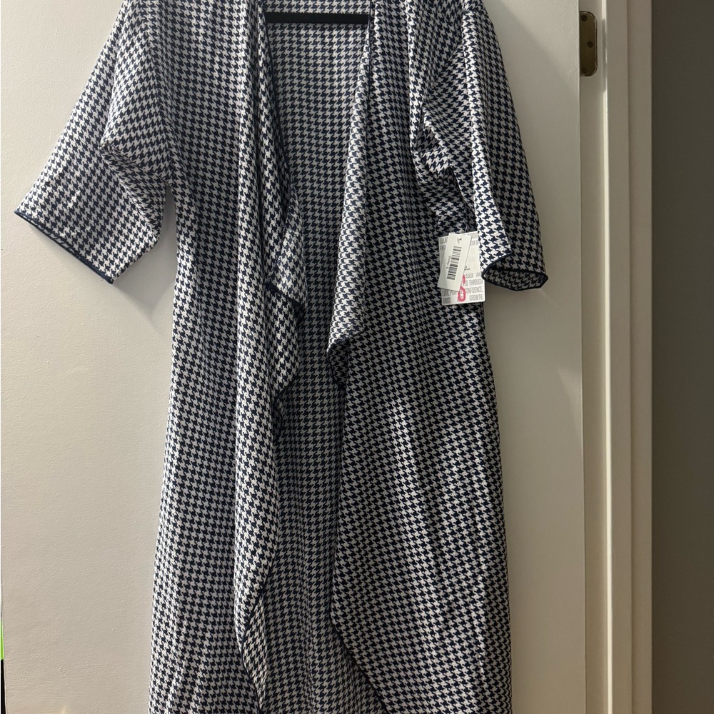 Navy and White Houndstooth Lularoe Shirley Kimono